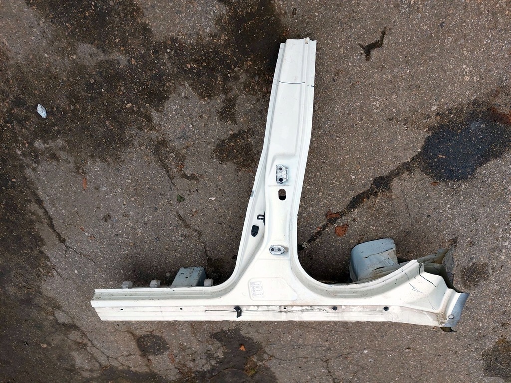 фото №1, Поріг блок двигуна лівий nissan juke f15 білий 10-2018