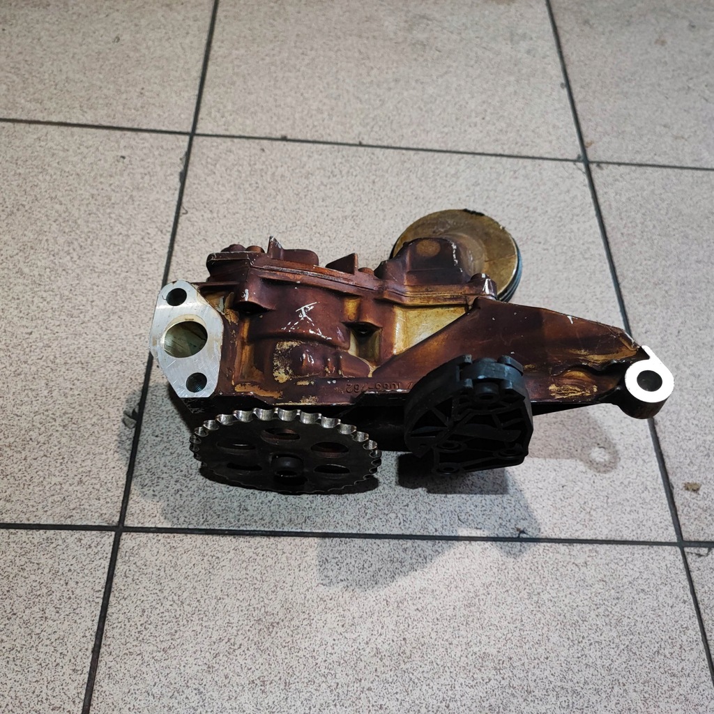 фото №1, Насос оливи audi a6 c5 a8 d2 4.2 v8