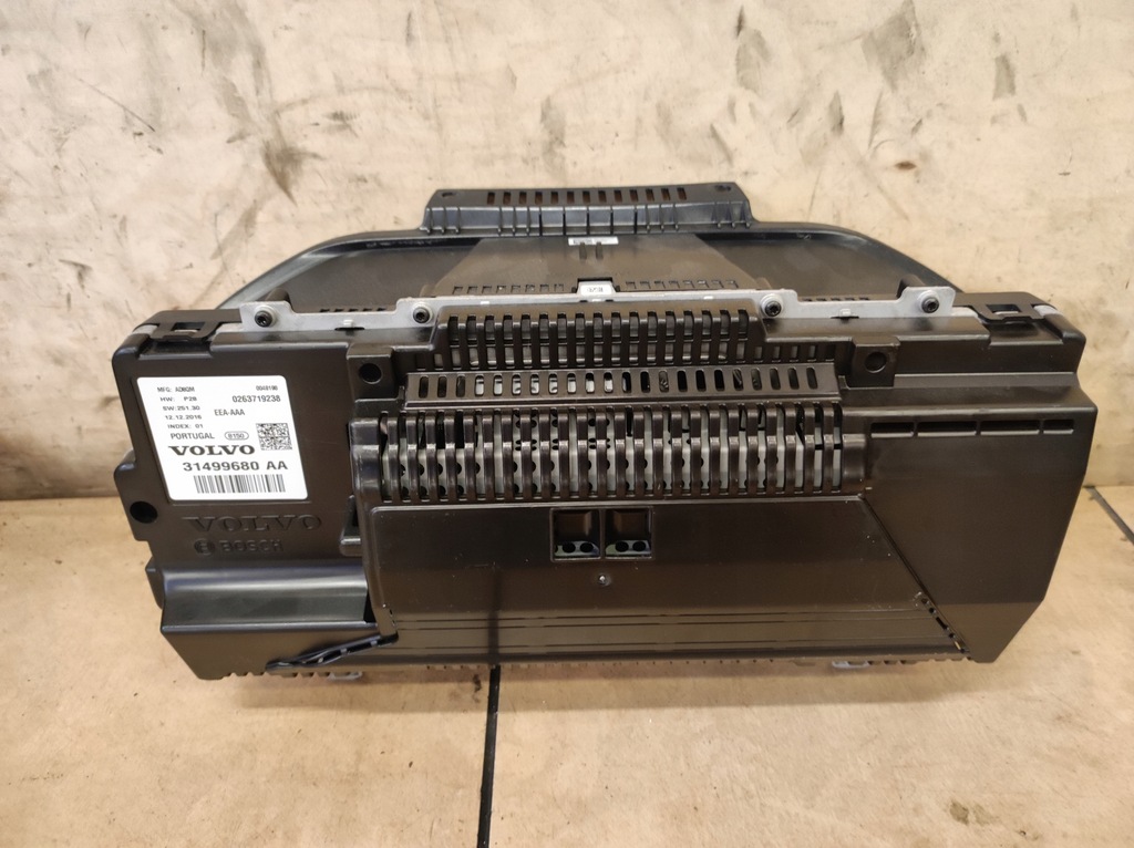 фото №6, Лічильник прилади volvo s90