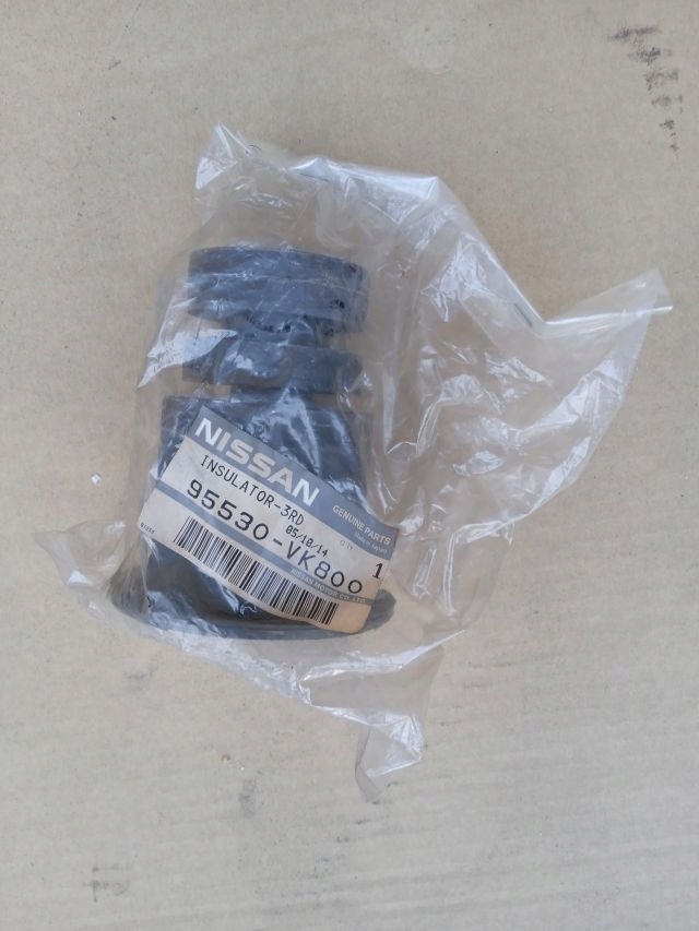 фото №1, Nissan navara d22 подушка рамы oryg.