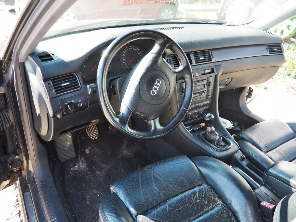 фото №11, Audi a6 c5 kombi потолок светлая ładna