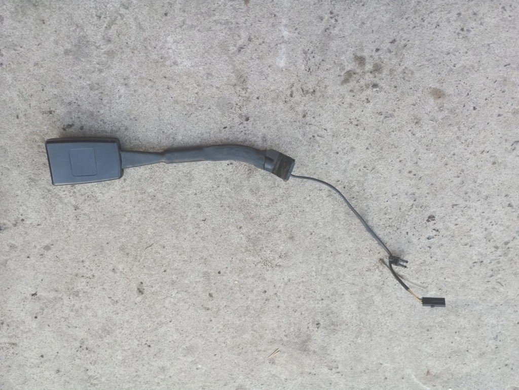 фото №1, Кліпса поперечина перед лівий octavia ii 1z1858471c