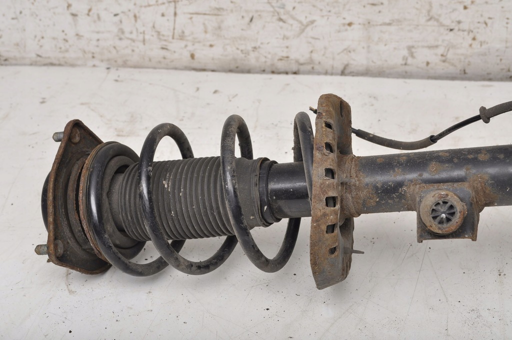 фото №8, Veloster i 1.6 gdi mcperson правый перед 546612v450