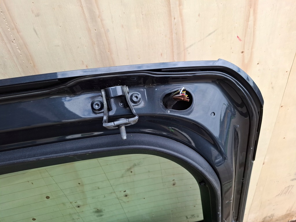 фото №9, Крышка багажника задняя audi a1 ii 82a 19r lx7l 5d