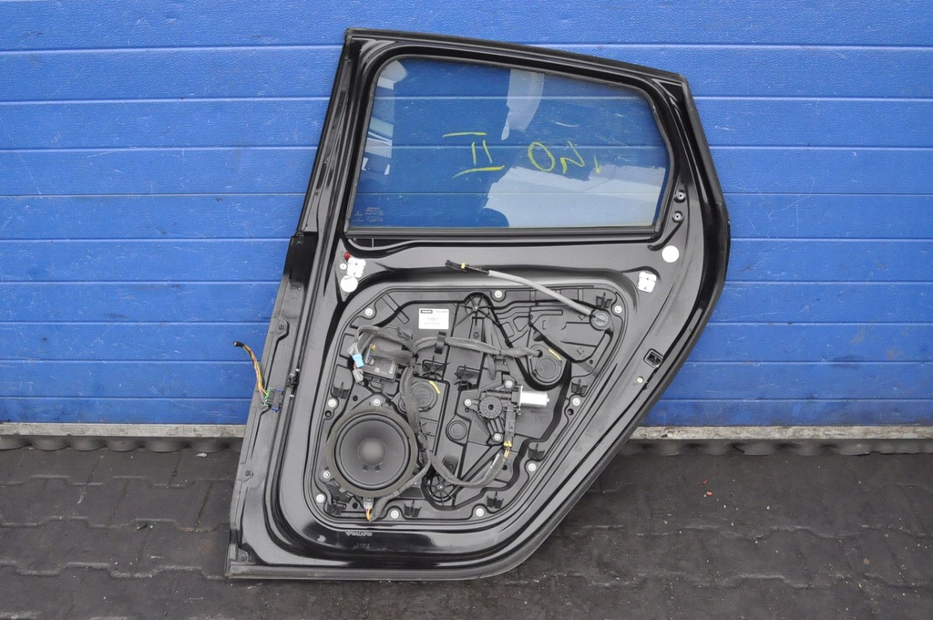 фото №9, Volvo v40 ii дверь правый задняя задние