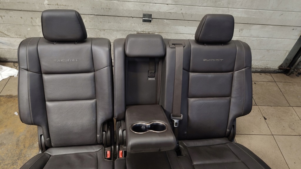 фото №9, Jeep grand cherokee wk2 summit сидіння заднє сидіння темний коричневий