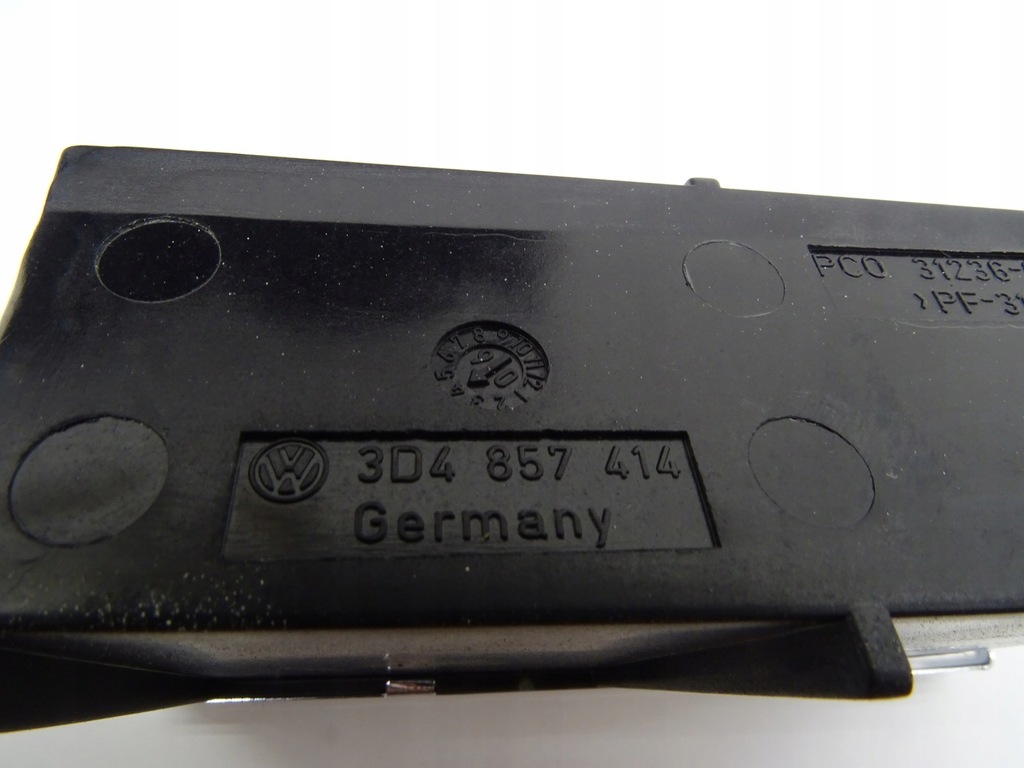 фото №15, Пепельница правый задняя vw phaeton 3d4857406