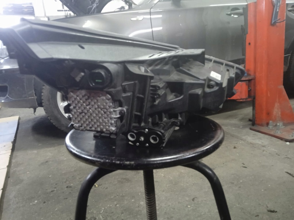 фото №7, Hyundai n30 18r лампа передня ліва europa комплектна делікатно пошкоджена