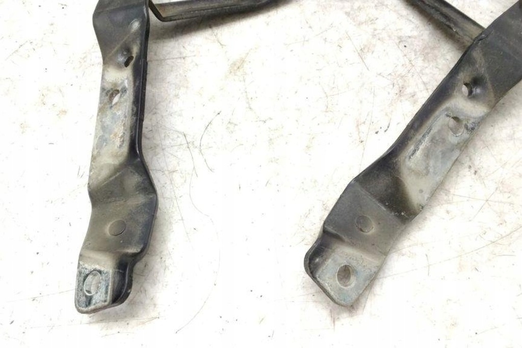 фото №9, Левый петля крышки багажника alfa romeo gt 937_ 639 1.9l дизель 110kw 2005