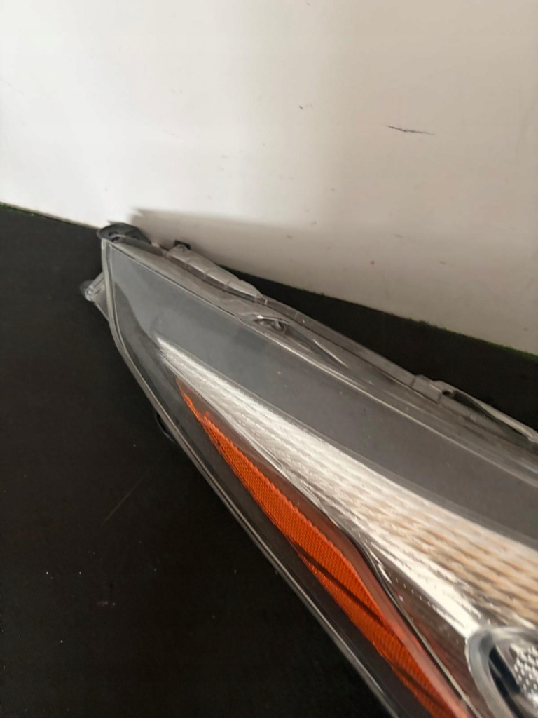 Фара правый  фара правый toyota prius 4 iv full led оригинал Доставка