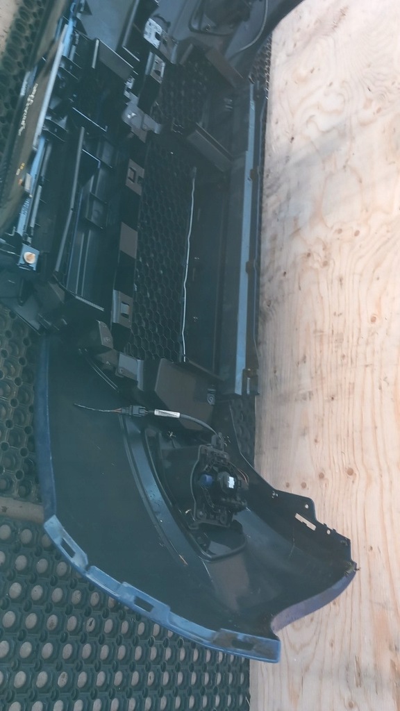 фото №10, Dacia sandero ii бампер перед протитуманна фара terpk