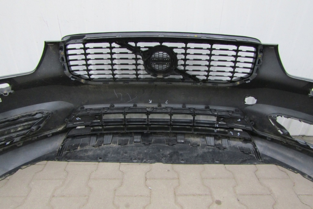 фото №10, Бампер перед передній volvo xc40 r-design 17-21