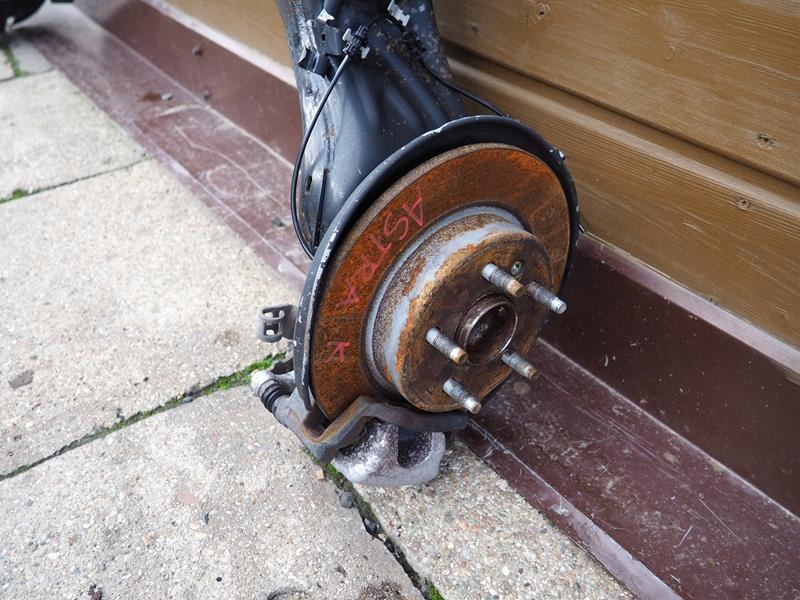 фото №3, Oś балка задня гальмівні диски opel astra v k