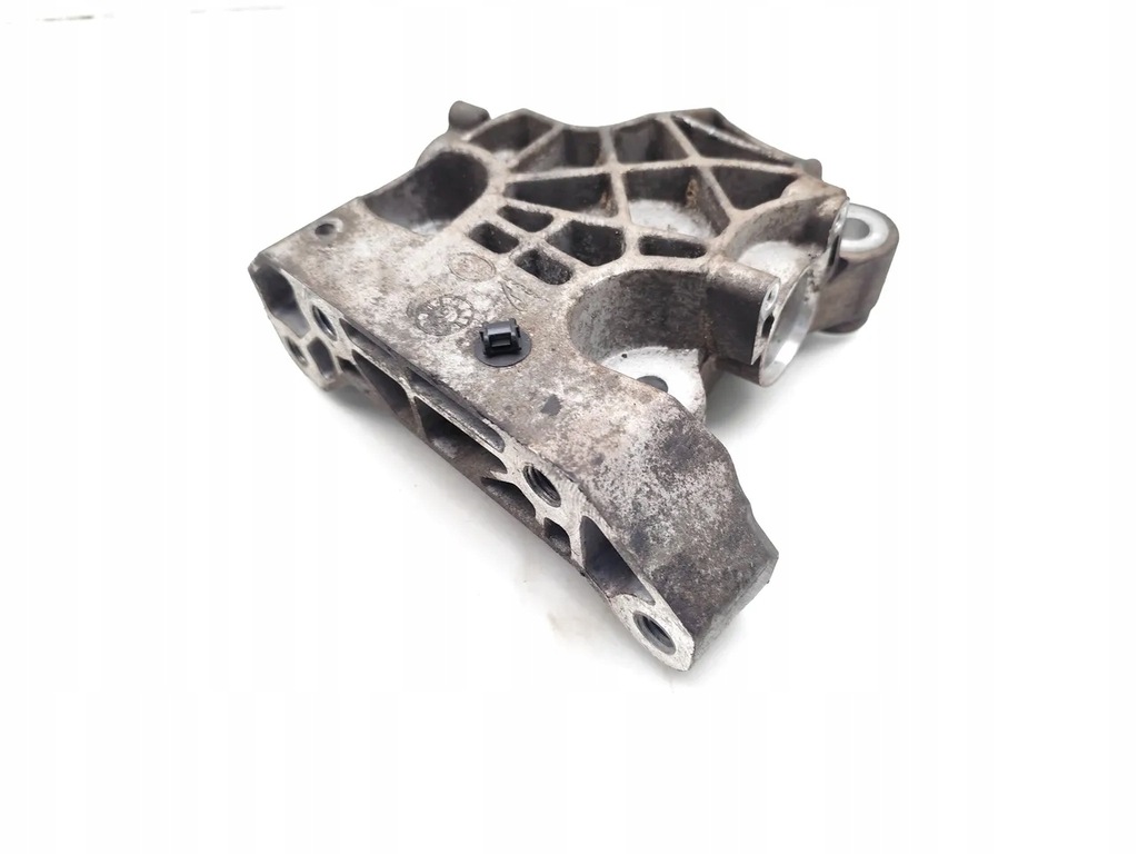 фото №1, Land rover range rover evoque кронштейн / кронштейн двигателя 2.0 d дизель 2017