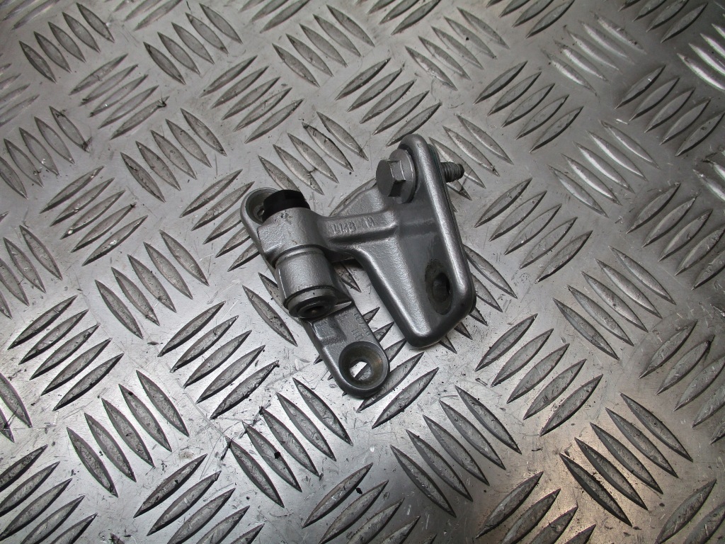 Купить Петля дверь левый задний  верхний mercedes a klasa w169 a150 1.5