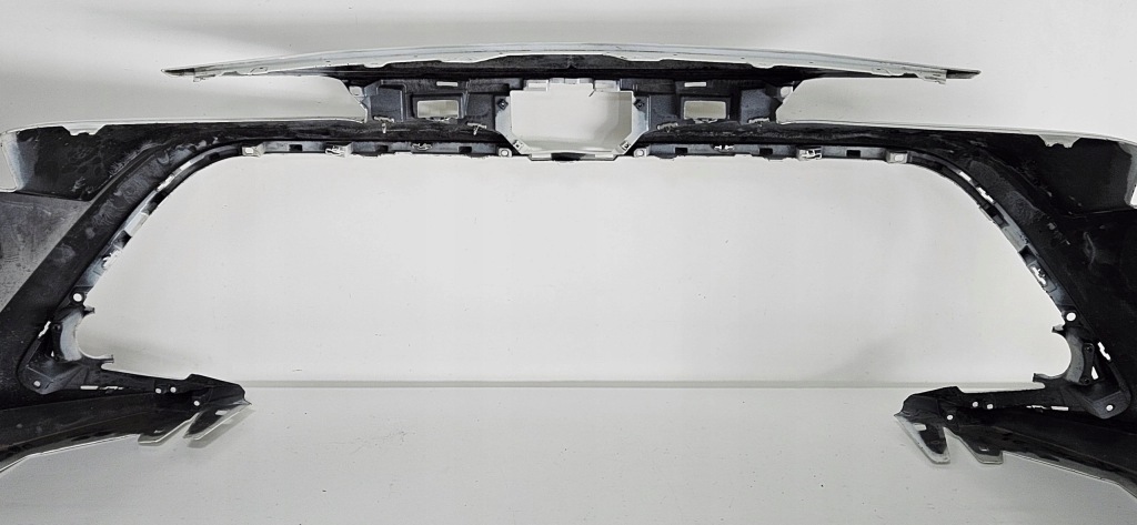 фото №14, Бампер передний corolla e21 lift 22- hb kombi pdc