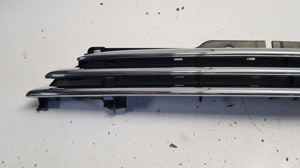 Решітка радіатора mini cooper one r56 Ціна