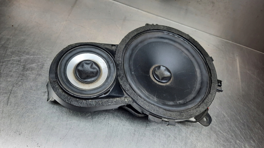 фото №1, Динамік лівий перед volvo xc90 8676905