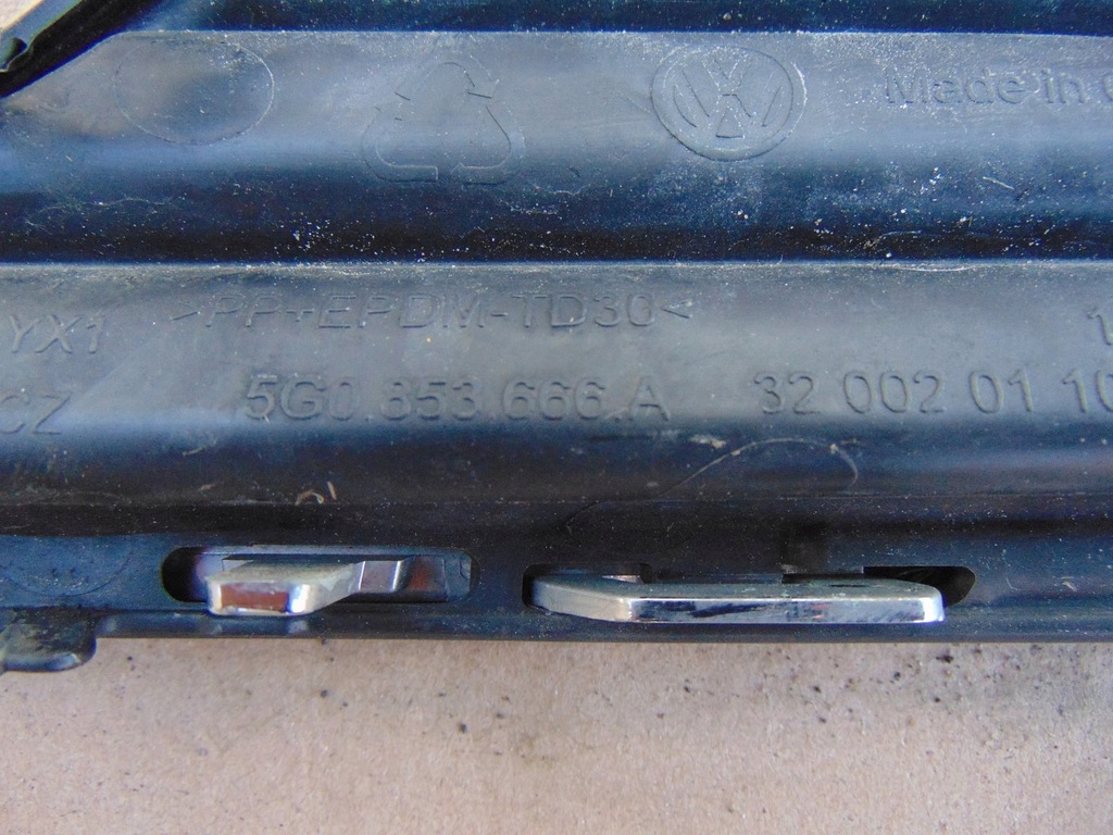 фото №11, Решітка w бампер права vw golf vii 5g0853666a