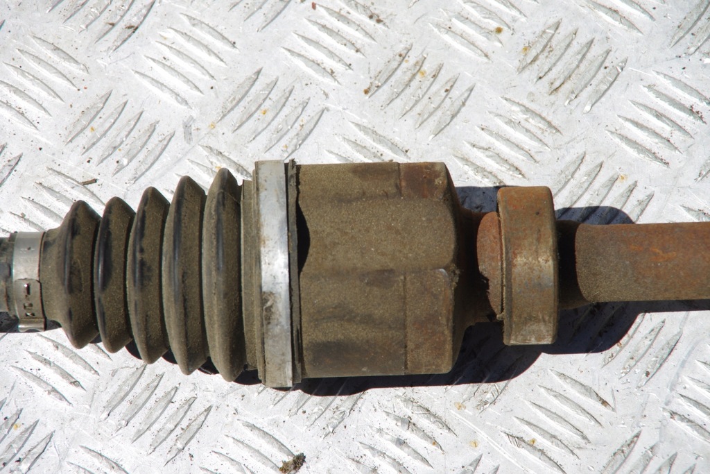 фото №3, Приводной вал правая espace v 1.6 dci 391010905r