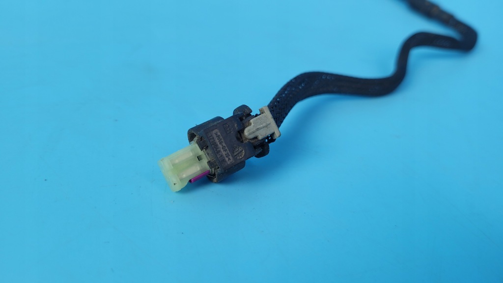 Opel astra k датчик відкривання кришки багажника 13464273 Зі Шроту