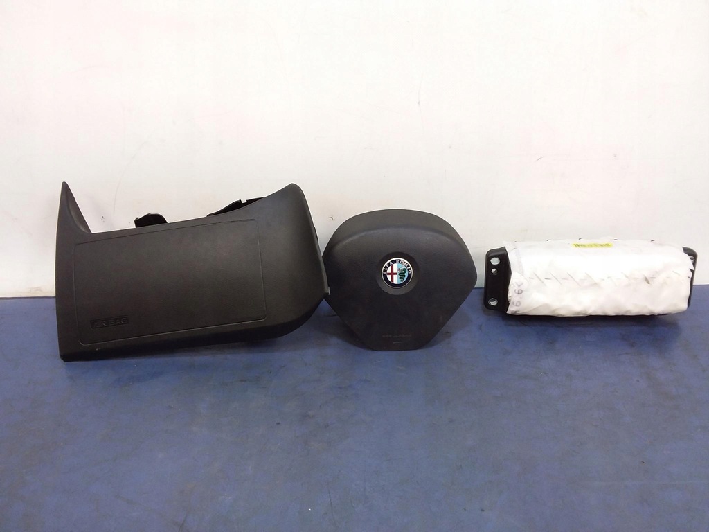 фото №12, Alfa romeo mito приборная панель приборная подушки безопасности ремни