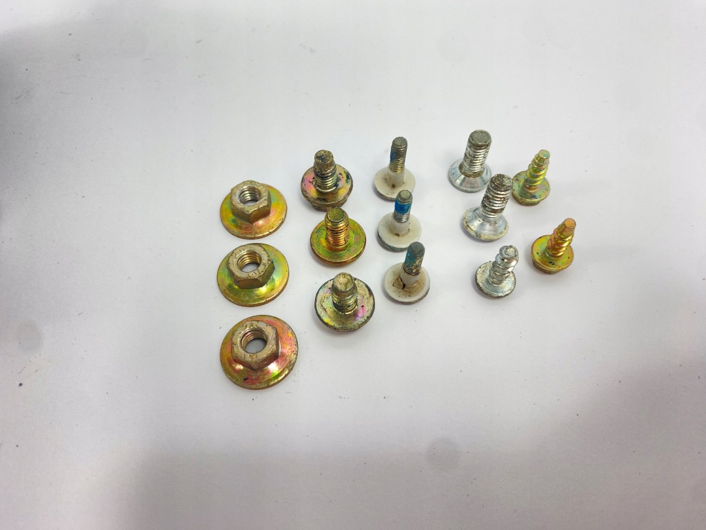 Замок дверь задний  комплект  задний правый пассажира mercedes w124 sedan kombi с Разборки