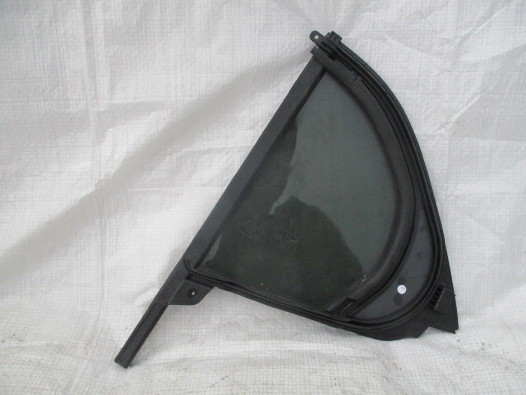 фото №2, Скло двері правий задня mercedes gla x156 w156 2018