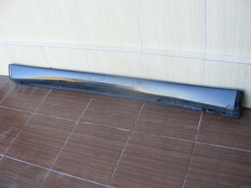 фото №1, Молдинг поріг права mb ml w163 163 amg 98-05 [ r0f