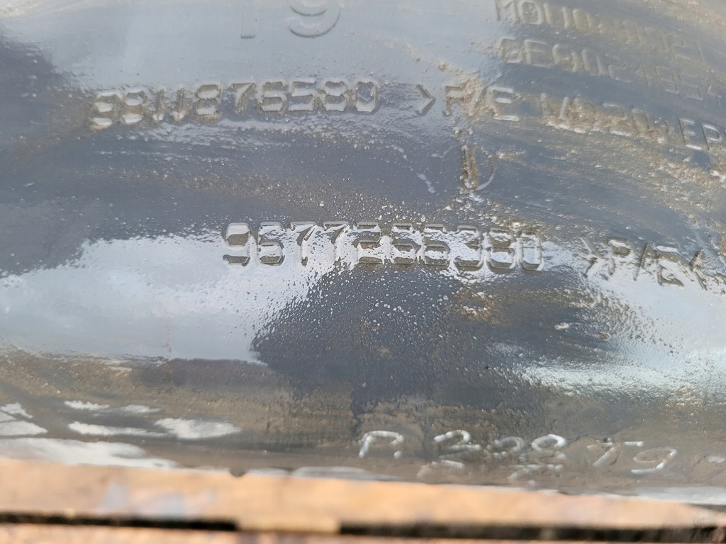 фото №8, Подкрылок правое задняя peugeot 308 ii t9 hb 9677266380