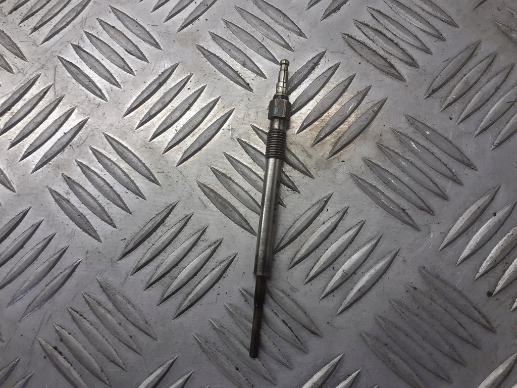 фото №1, Свеча накаливания vw golf v plus 2.0 tdi