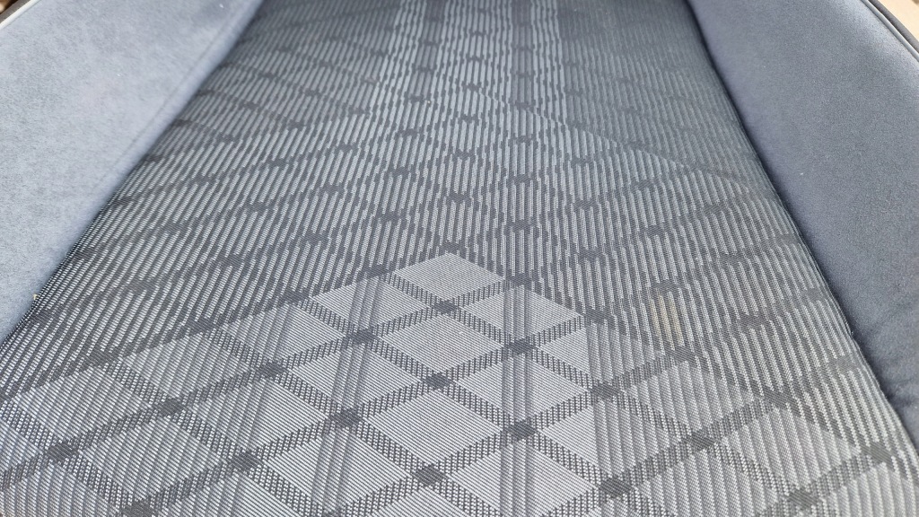 фото №3, Сиденья заднее сиденье обшивки tiguan r r-line 16-24 jak nowe оригинал kpl