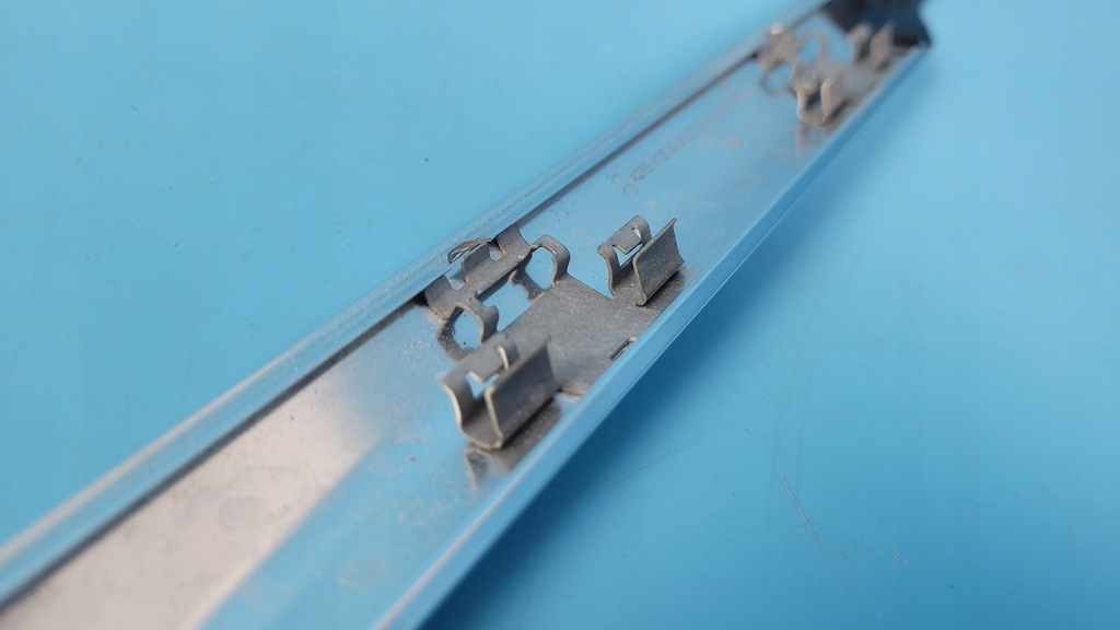 фото №10, Mercedes eqe w295 350+ 23r молдинг декоративна правий перед a2956731200