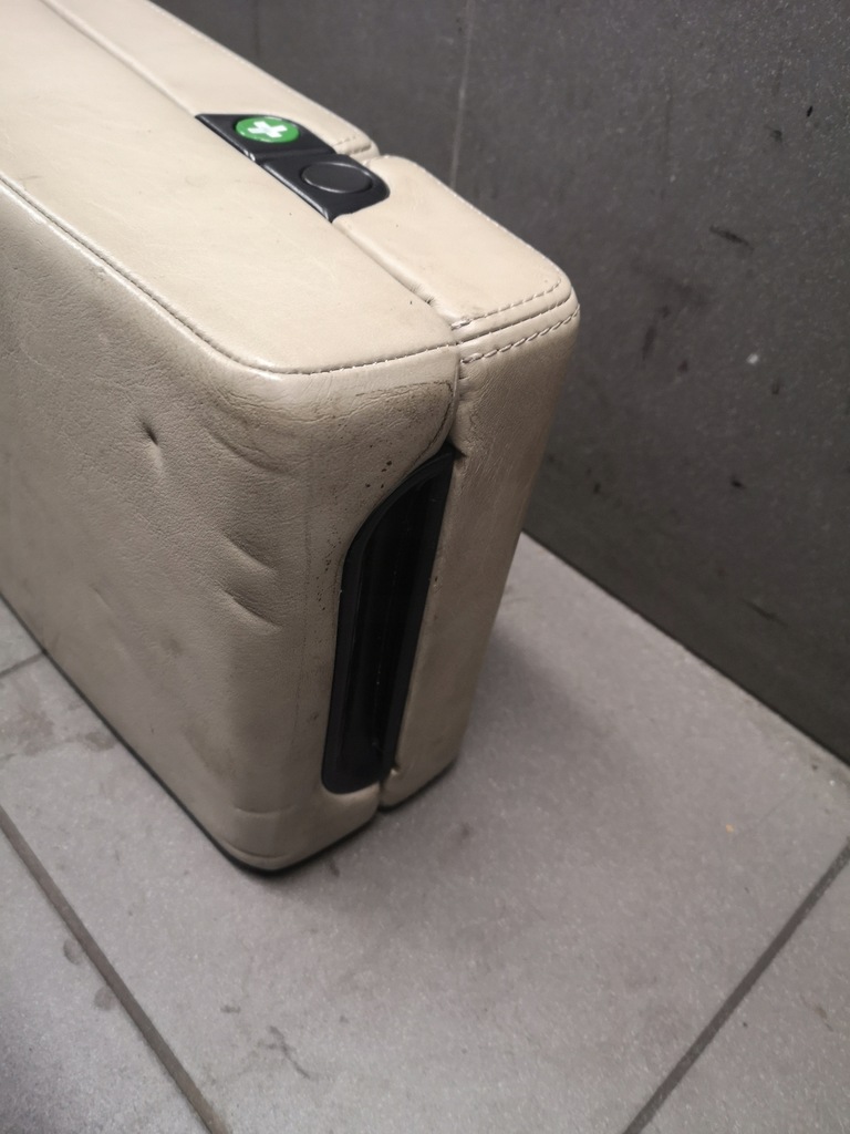 фото №12, Підлокітник сидіння задня audi a8 d2 кремовий