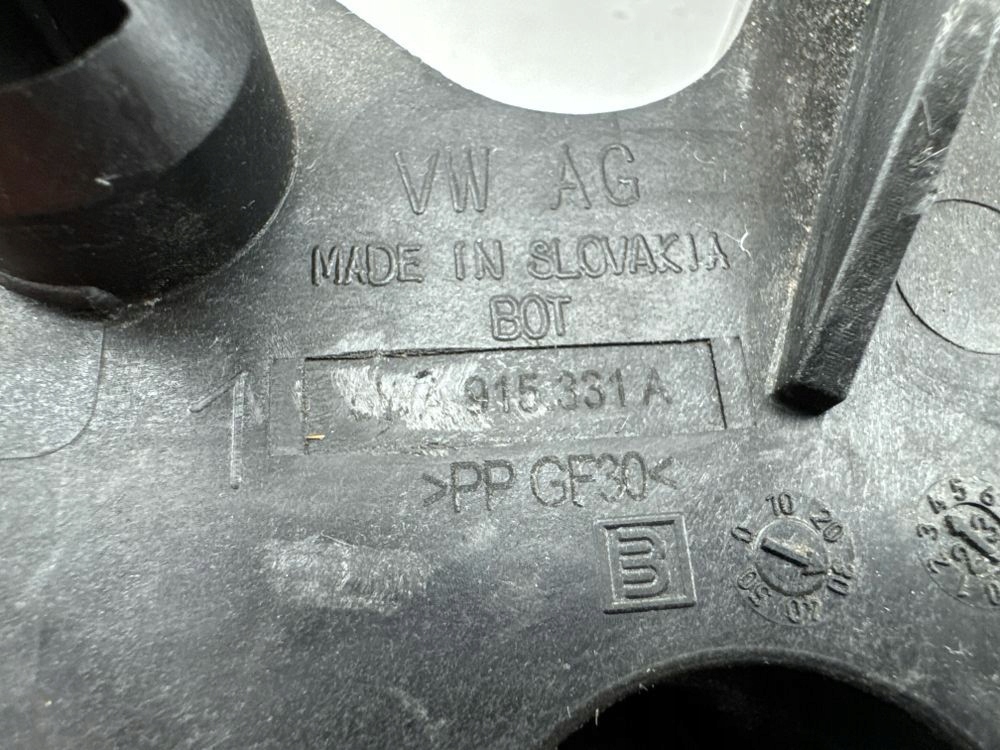 фото №11, Audi a3 8y 2023 полка аккумулятор