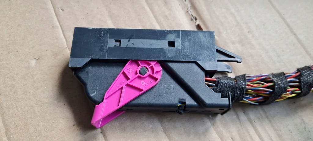 фото №11, S4 b9 8w a4 штекер колодка усилителя bang olufsen 4g0971636 a5 8w s5