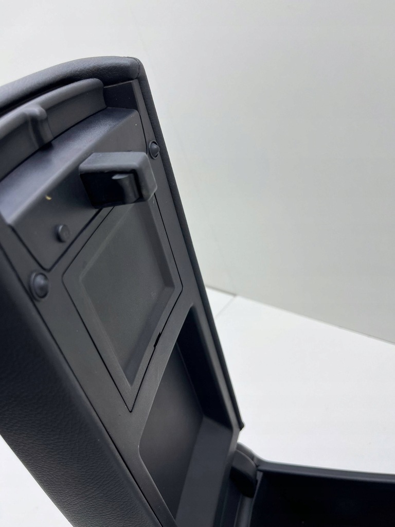 фото №13, Mercedes r172 slk туннель средний подлокотник a1726800250