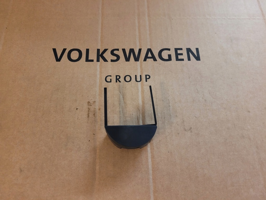 фото №1, Заглушка радіо vw beetle оригінал 1c0051459