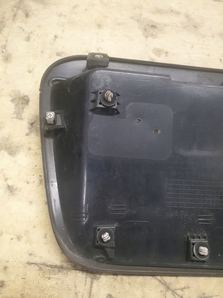 фото №9, Mitsubishi lancer x подставка номерного знака накладка 5817a099