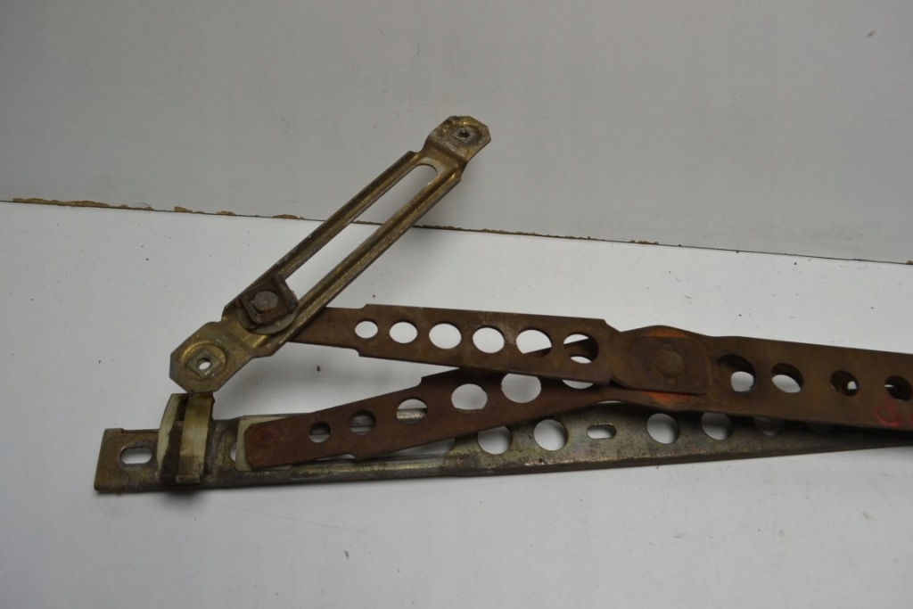 фото №5, Mercedes w123 подъемник стекло дверь правый перед