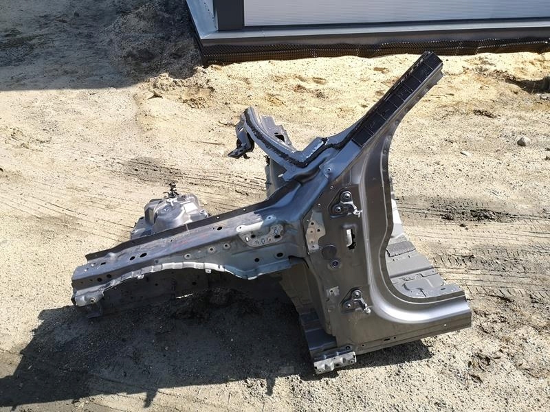 фото №1, Чверть лонжерон лівий перед range rover velar