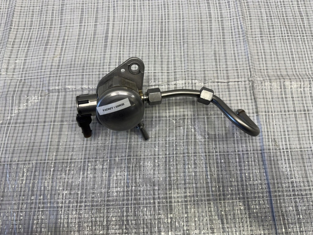 Купити Насос упорскування alfa romeo junior 9841157780