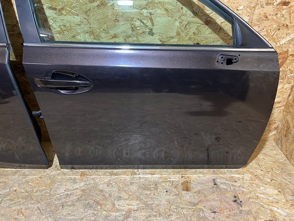 Повний двері праве перед передні lub задня задні lexus ct 200h 4v3 Недорого