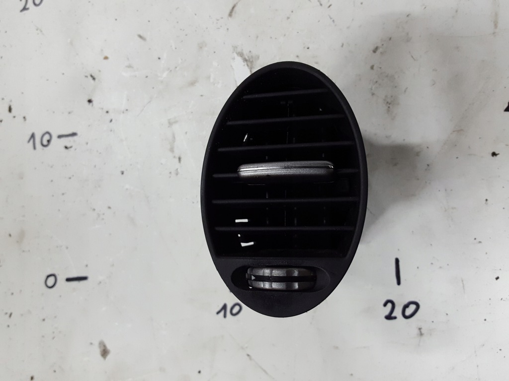 фото №1, Mercedes slk r171 w171 04r- решётка обдув правая