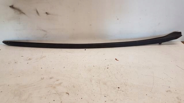 фото №1, Молдинг стекло лобовое правая bmw seria 2 f45 / lci