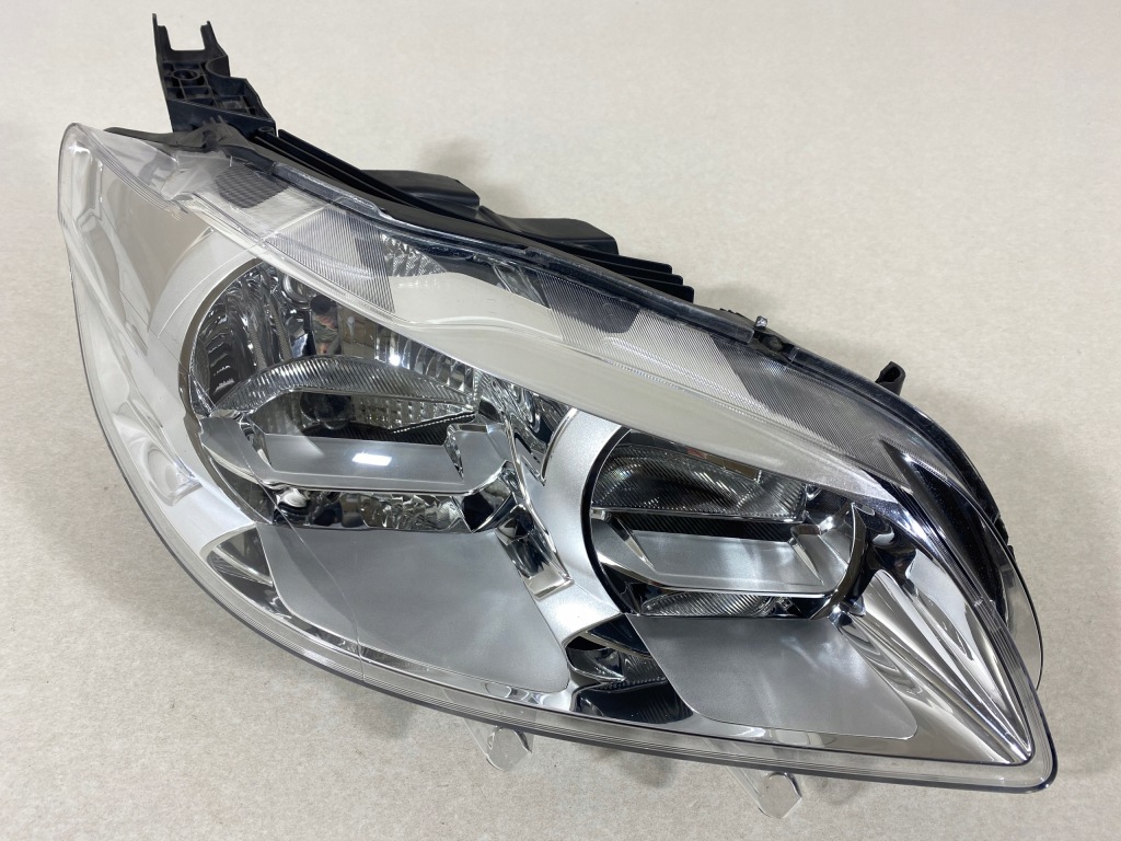 фото №1, Peugeot 301 лампа правая правый перед обычная h7