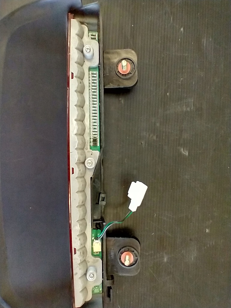 фото №10, Hyundai i40 sedan лампа стоп третий свет стоп-сигнал 92700-3z300 92700-3z3