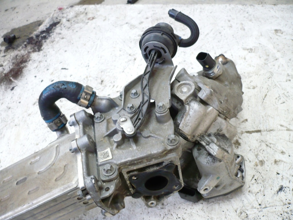 Радіатор вихлопних газів mercedes gla 156 2.2cdi клапан egr Недорого