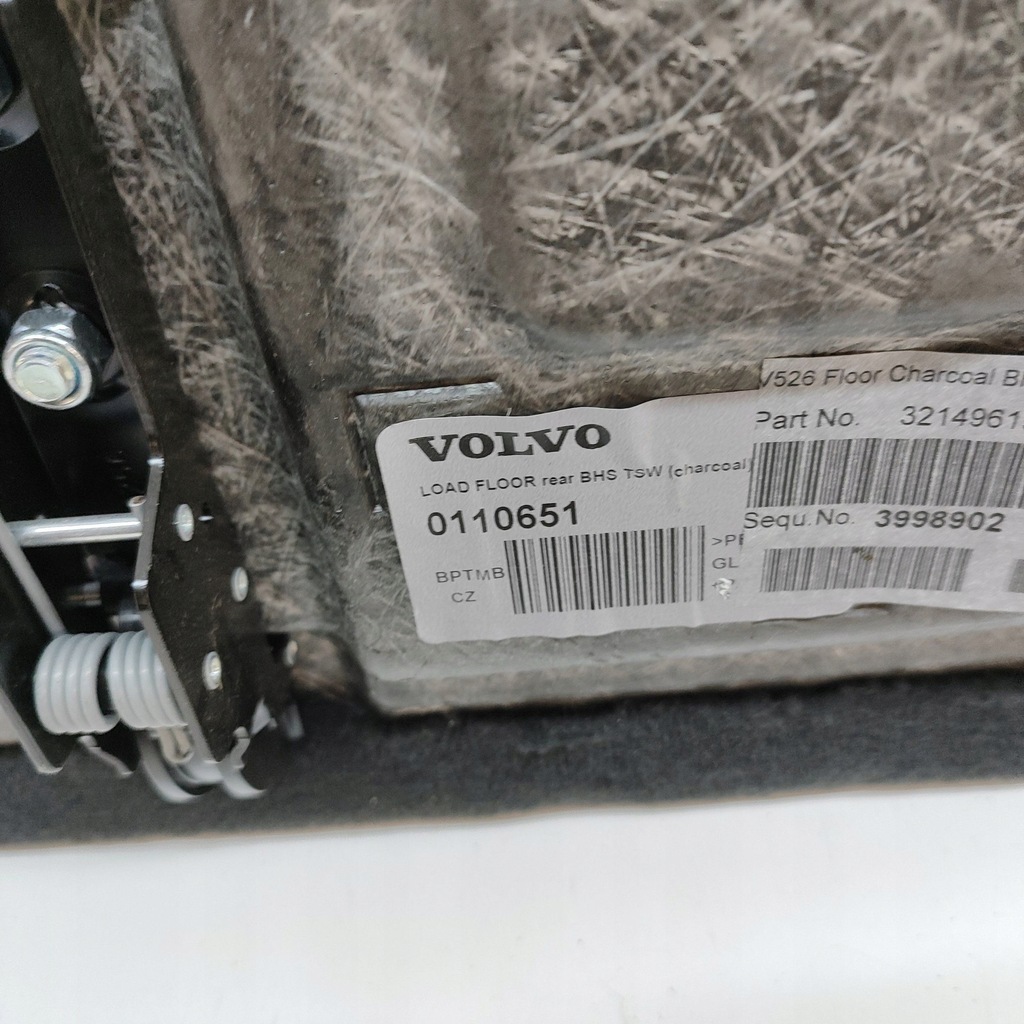 фото №9, Volvo xc90 2020 обшивка багажника