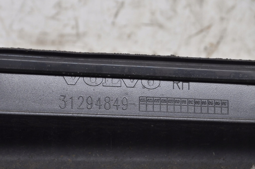 фото №11, Xc60 i накладка молдинг поріг права r-design